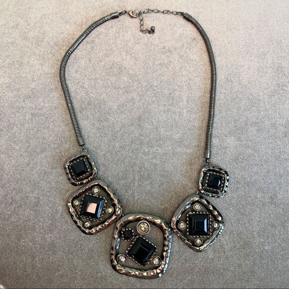 BLACK and dark silver square gem jewel rhinestone costume jewellery necklace - Picture 1 of 8